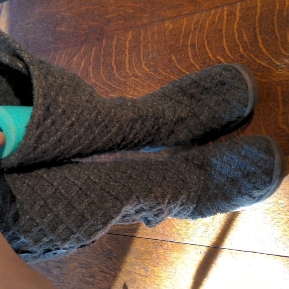 UGG cardigan boots, grey size 7 7.5 - Picture 2 of 5